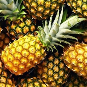  Kenya - Pineapple 7 PC Box 